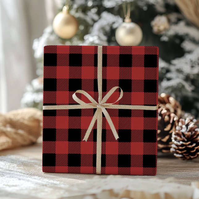 Red Black Buffalo Plaid  Gingham Lumberjack Geschenkpapier (Von Creator hochgeladen)