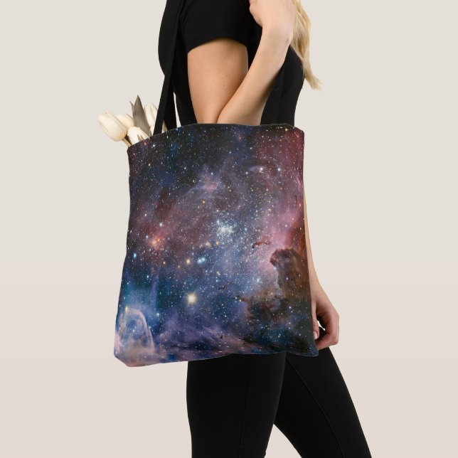 Red & Blue Carina Nebula Hubble Telescope Tasche (Von Nahem)