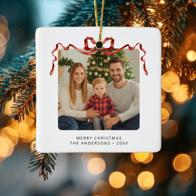 Red Bow Christmas Photo Square Keramikornament (Red bow square christmas photo ornament)