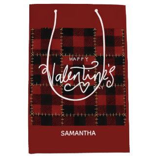 Red Buffalo Plaid Valentines Day Custom Name  Mittlere Geschenktüte