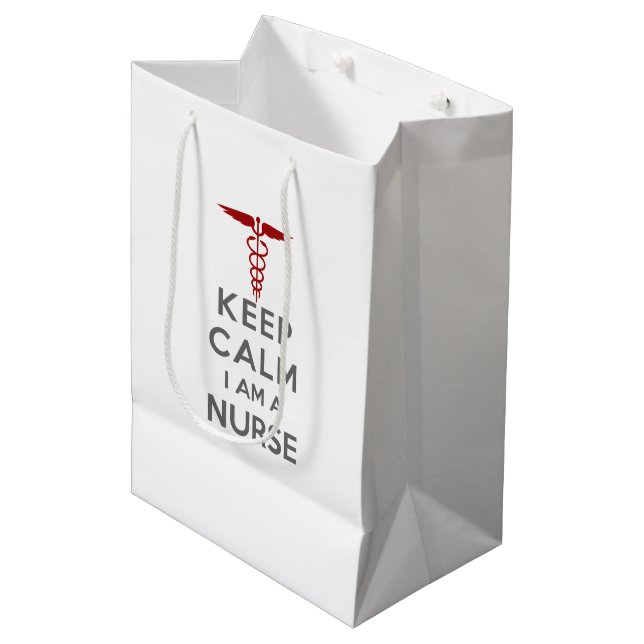 Red Caduceus Behielt Calm I bin eine Krankenschwes Mittlere Geschenktüte (Vorderseite Schrägansicht)