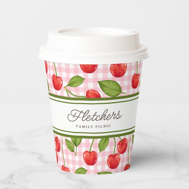 Red Cherries on Pink Gingham Customizable Pappbecher (Vorderseite)
