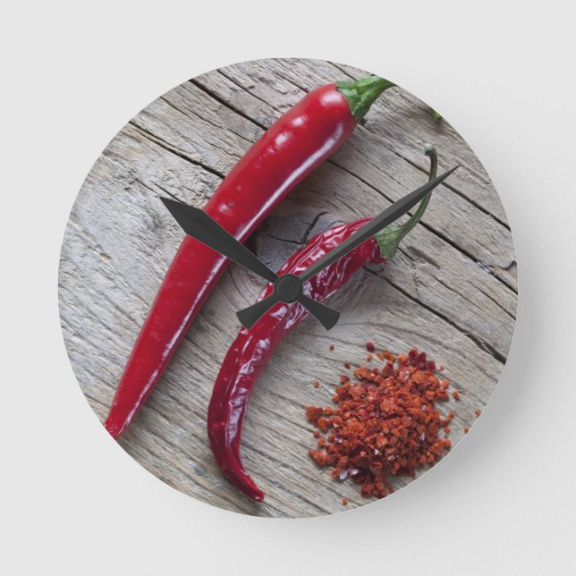 Red Chili Pepper Runde Wanduhr (Vorderseite)