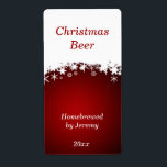 Red Christmas Beer Label<br><div class="desc">Dieses elegante Label ist perfekt für Ihre Flaschen hausgemachten Biers. Es ist mit einem weißen oberen und roten Boden ausgestattet. Weiße Schneeflocken fallen unten ins Rot. Der Text oben ist rot und der Text unten weiß. Ideal für Ihr Weihnachtsbier!</div>