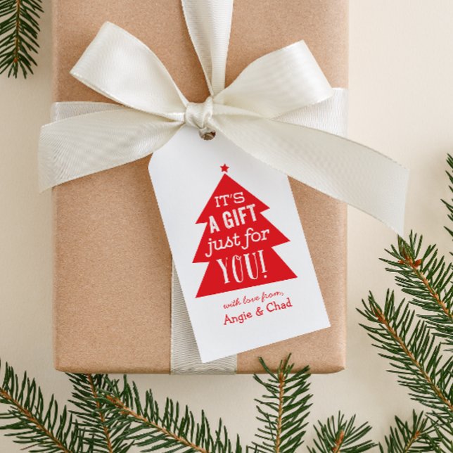 Red Christmas Tree Gift Geschenkanhänger (red and white Christmas tree with quirky text "a gift just for you" custom name gift tag)