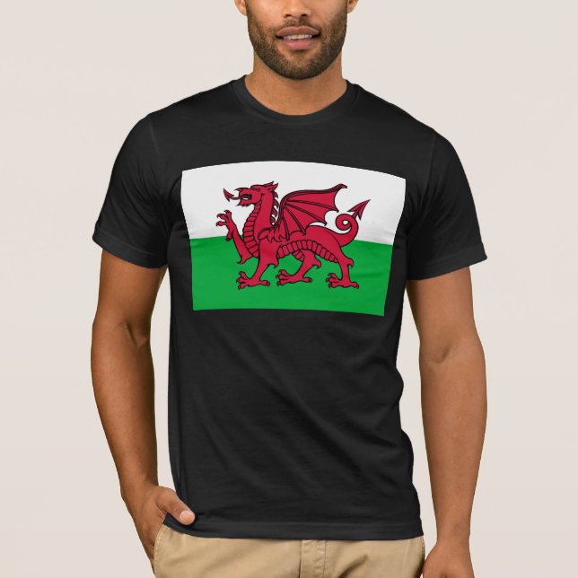 Red Dragon Celtic Flag Wales & Welsh T-Shirt (Vorderseite)