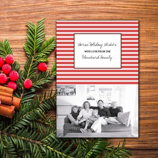 Red Festivals Stripes Holiday Foto Einladung (Red Festive Stripes Holiday Photo Card)