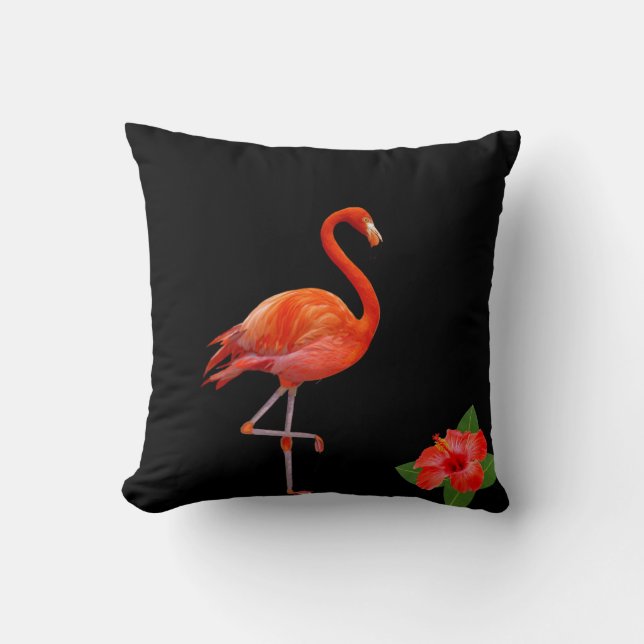 Red Flamingo und Hibiskus auf dem schwarzen Kissen (Vorderseite)