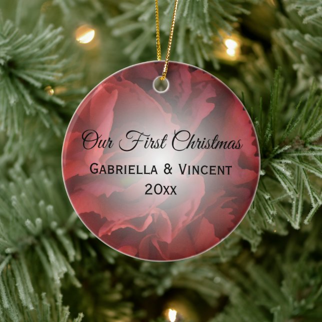 Red Floral First Christmas Zusammen Keramik Ornament (Baum)