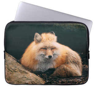 Red Fox Sleeping Laptopschutzhülle