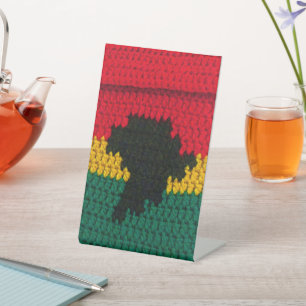 Red Gold Green Black Africa Designer Crochet Print Sockelschild