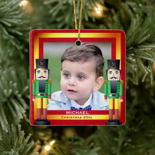 Red & Gold Rahmen & Nutcracker Weihnachten Keramikornament (Baum)