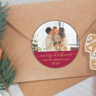 Red Gold Script Family Foto Frohe Weihnachten Runder Aufkleber