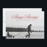 Red Happy Holidays Calligraphy Christmas Card Feiertagskarte<br><div class="desc">Happy Holidays Kalligraphie Weihnachtsfotokarte. Das ist eine wunderschöne Typografie auf einem voll geblasenen Foto-Tippfehler in klassischem Rot.</div>
