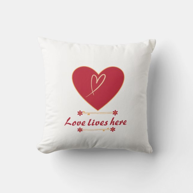 Red Heart Floral Design – “Love Lives Here” Romant Kissen (Vorderseite)