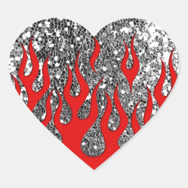 Red Hot Flames auf Silver Glitzer Look Herz-Aufkleber (Vorderseite)