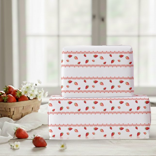 Red Lace Berry First Birthday  Geschenkpapier (Red Lace Berry First Birthday Wrapping Paper)