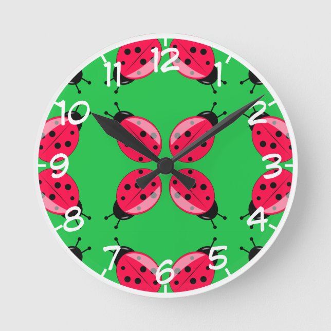 Red Ladybugs Runde Wanduhr (Vorderseite)
