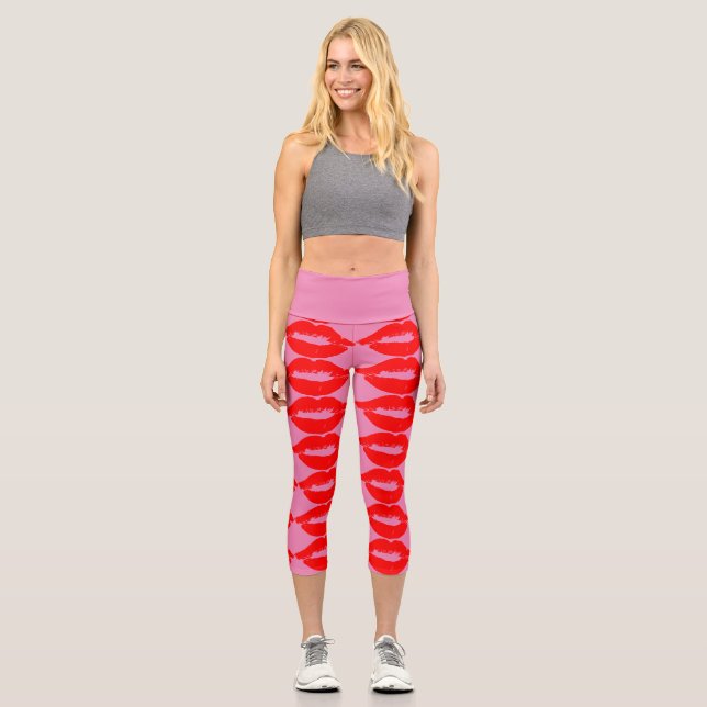 RED LIPS KISS CAPRI PINK YOGA LEGGINGS (Vorderseite)