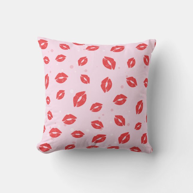 Red Lipstick Kisses auf rosa Hintergrundemuster Kissen (Vorderseite)