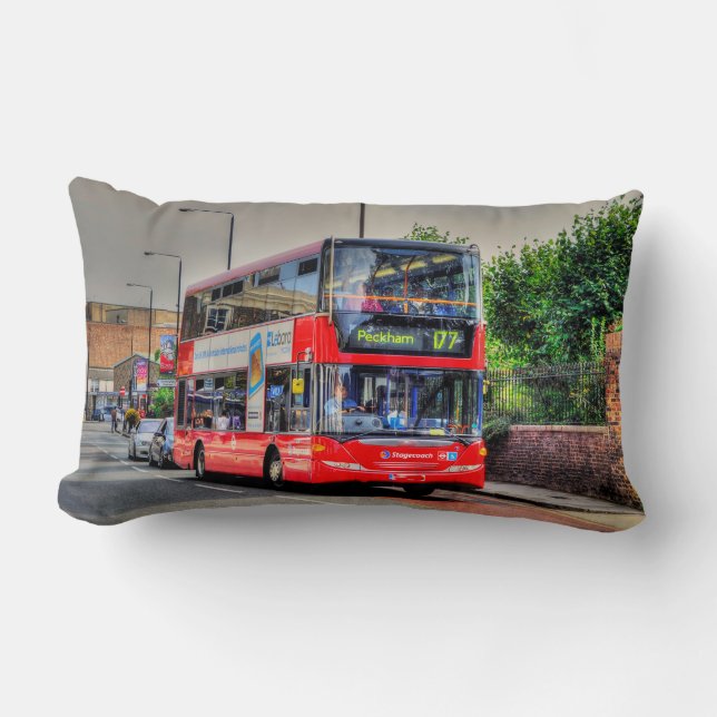 Red London Bus Street Scene Artwork III Lendenkissen (Vorderseite)