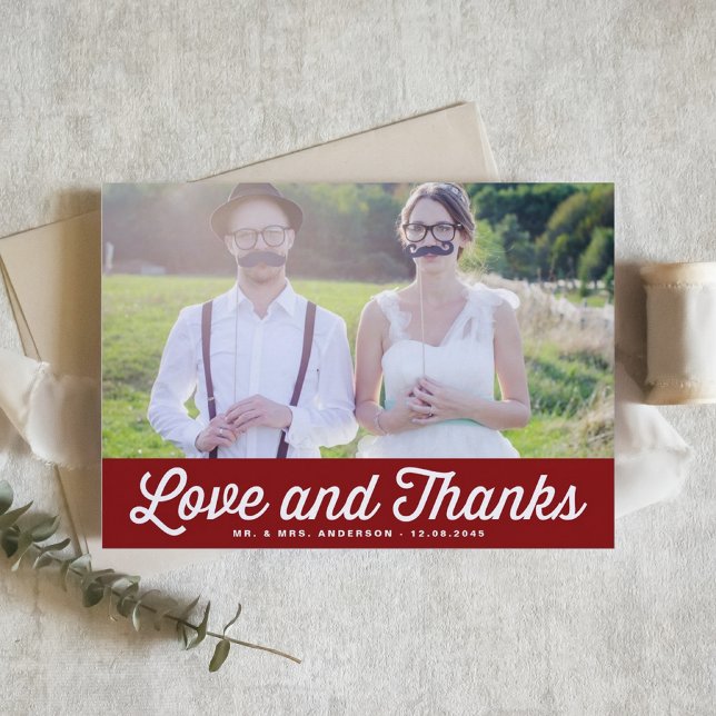 Red Love et Merci Retro Photo Mariage (Love and Thanks Retro Script Photo Wedding Thank You Card | Customizable Red Thank You Card)