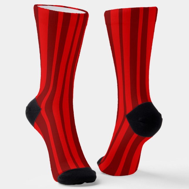 Red Maroon Stilvolle Streifenmuster Design Socken (Von Creator hochgeladen)
