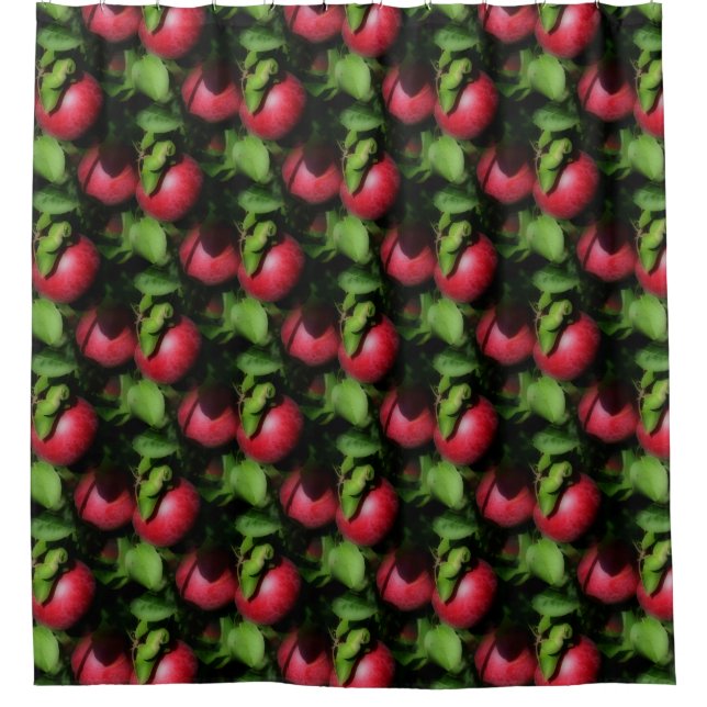 Red McIntosh Äpfel auf Baumnaturmuster Duschvorhang (Vorderseite)
