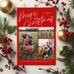 Red Merry Christmas Calligraphy Script 3 Foto Feiertagskarte<br><div class="desc">Red Merry Weihnachtskalligrafie Script 3 Foto Kariert Holiday Card bietet moderne Kalligrapie-Skript auf der Vorderseite,  zusammen mit drei Fotos,  und ein festliches Weihnachtsfest kariert auf der Rückseite.</div>