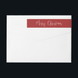 Red Merry Christmas Rücksendeadresse<br><div class="desc">Ein einfaches, modernes Urlaubspacket rund um das Retourenschild-Label mit fröhlichen Weihnachten in weißer Schrift-Typografie auf dunkelrotem Hintergrund. Fügen Sie diese speziellen Details Ihren Ferien-Mailings hinzu.</div>
