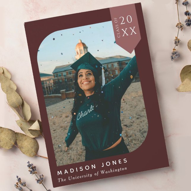 Red Modern Chic Photo Graduation Party Invitation (Créateur téléchargé)