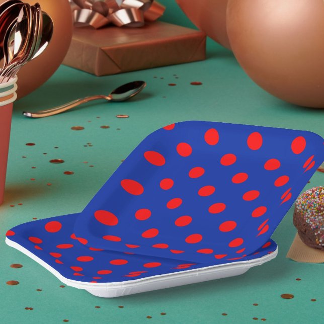Red On Blue Polka Dots Pattern Design  Pappteller (Von Creator hochgeladen)