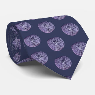 Red Onion Pattern on Deep Muted Navy Background Krawatte