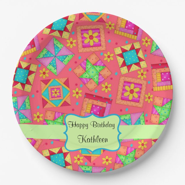 Red Patchwork Quilt Blockname Happy Birthday Pappteller (Vorderseite)