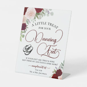 Red & Pink Roses Dancing Feet Dreh Flop Wedding Sockelschild