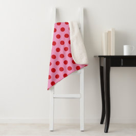Red Polka Dots on Pink Sherpadecke