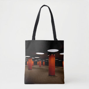 RED POST UNTER CEILLICHT AM NACHT TASCHE