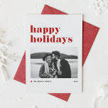 Red Retro Bold Typografy Foto Happy Holidays Feiertagskarte<br><div class="desc">Gute Ferien! Senden Sie Ihre Urlaubswünsche mit dieser individuell gestaltbaren,  modernen Urlaubskarte an Familie und Freunde. Es zeigt Retro-mutige Typografie mit einem Weihnachtsbaumakzent. Personalisieren Sie diese Foto-Urlaubskarte,  indem Sie Ihre eigenen Daten hinzufügen. Diese schwarz-weiße "Happy"-Urlaubskarte ist in anderen Farben erhältlich.</div>