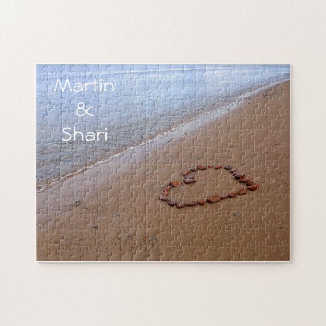 Red Rocks Heart am Sandy Beach (Horizontal)