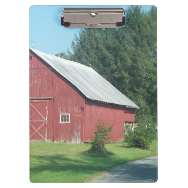 Red Rural Barn Klemmbrett (Vorderseite)
