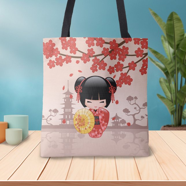 Red Sakura Kokeshi Doll - Japanisch Geisha Girl Tasche (Von Creator hochgeladen)