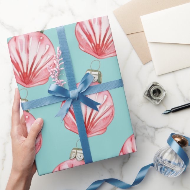 Red Seashell Ornament Pattern Geschenkpapier (Schenken)
