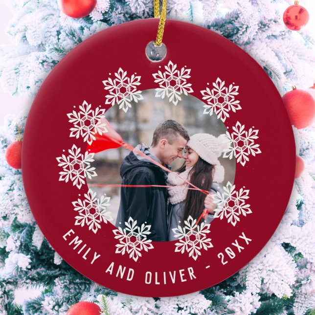 Red Snowflake Frame Couple Keepake Foto Keramik Ornament (Von Creator hochgeladen)