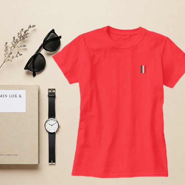 Red T-Shirt with Italian Flag (Von Creator hochgeladen)