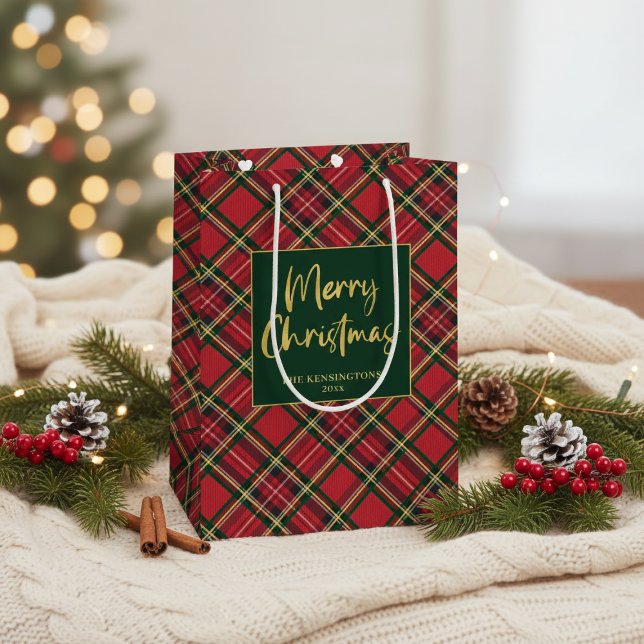 Red Tartan Kariert Gold Script Frohe Weihnachten Mittlere Geschenktüte (Red Tartan Plaid Gold Script Merry Christmas Medium Gift Bag)