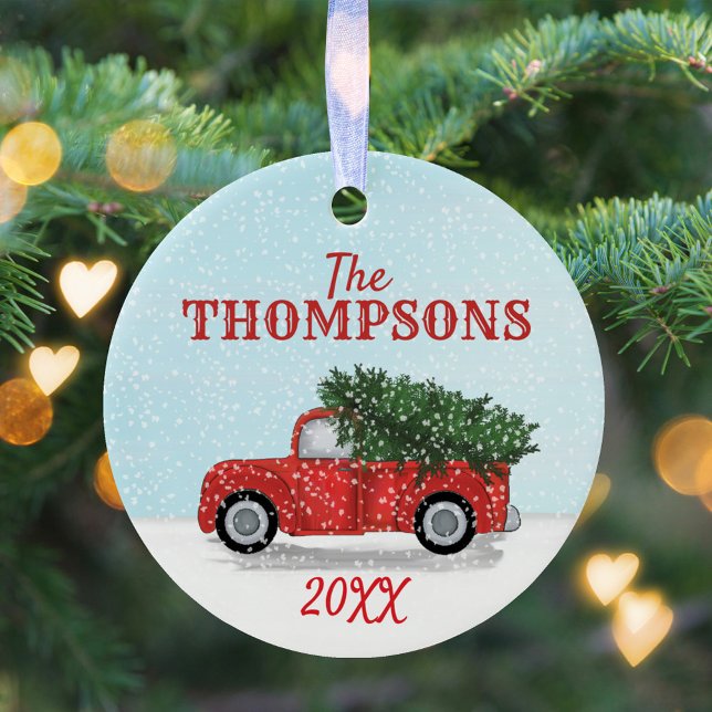 Red Truck Weihnachtsbaum in Sow Foto Personalisier Keramik Ornament (Christmas classic vintage red truck with falling snow simple circle ceramic ornament. )