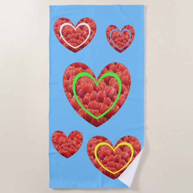 Red Tulips Colored Hearts Beach Handtuch (Vorderseite)