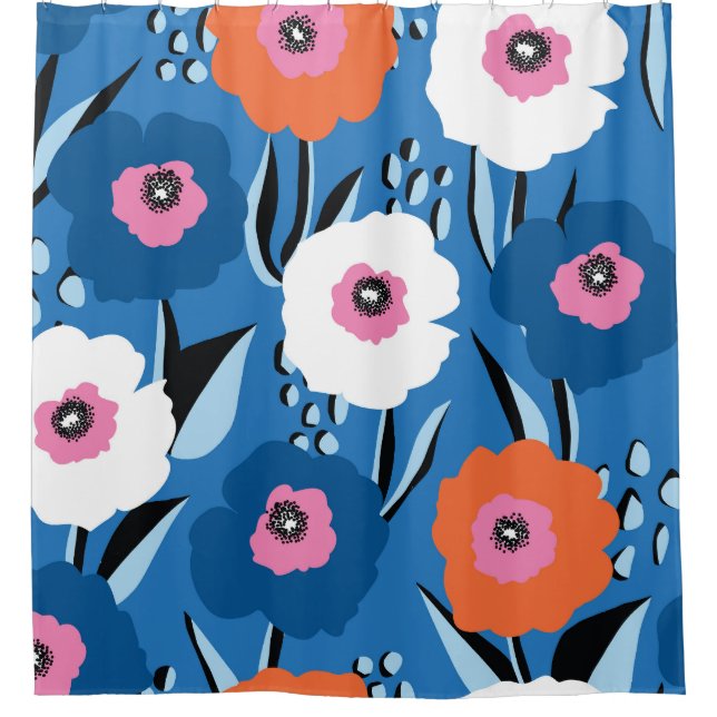 Red White Blue: Blumenskandinavisch. Duschvorhang (Vorderseite)