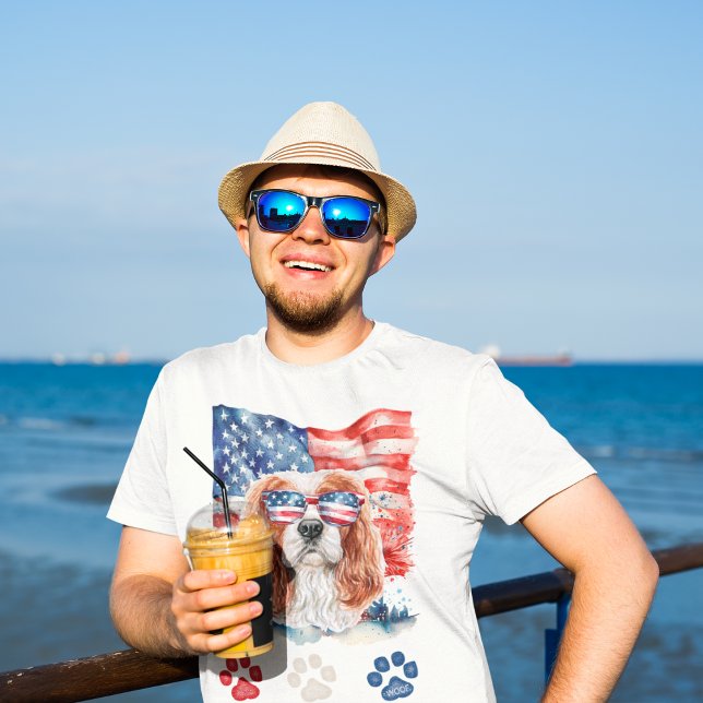 Red White Blue Cavalier Spaniel Dog 4. Juli T-Shirt (Von Creator hochgeladen)