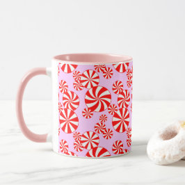 Red White Peppermint auf Light Pink Candy Pattern Tasse